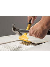 Load image into Gallery viewer, Hyde Heavy Duty Molding Puller